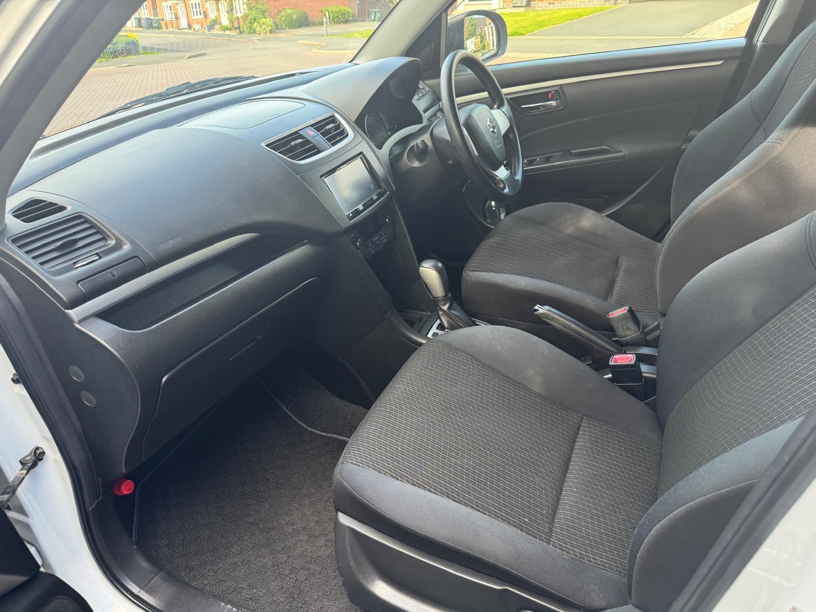 Suzuki swift 2013. Full option one year mot